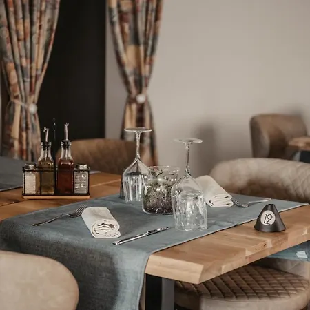 Hotell Ristorante Al Portico Gerra (Locarno)