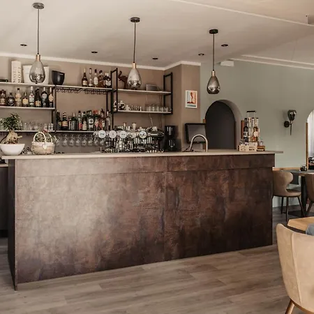 Hotell Ristorante Al Portico Gerra (Locarno)