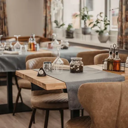Hotell Ristorante Al Portico Gerra (Locarno)